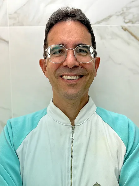 Dr. Luciano Magalhães