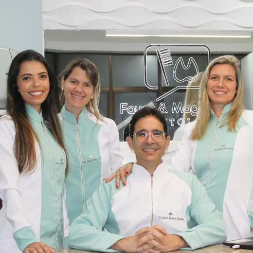 equipe fayer e magalhaes